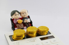 通道：463位老人喜领30万“高龄津贴”