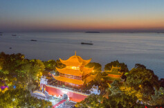 跟随杜甫游洞庭|旅殡岳阳：千秋万岁名，寂寞身后事