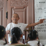 湘乡：农家书屋成留守儿童“暑期乐园”