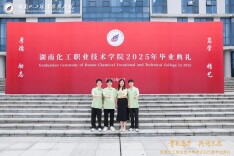 吕靖：用心浇灌，静待花开