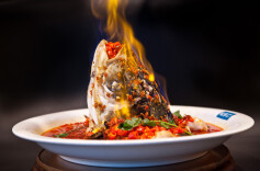 十年·共进|提笔梦寥廓，湘味尽朝晖——写在《大湘菜报》创刊十周年之际