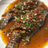 熊其雨专栏|“软硬兼吃”糍粑鱼