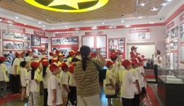 红色研学伴童心 科技书香助成长 冷市镇胡家村开展暑期关爱夏令营活动