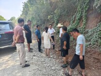 常宁市蓬塘乡组织人大代表调研X235线提质改造工程
