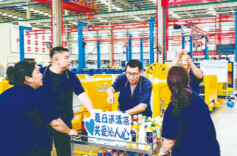 送“清凉包” 建“避风港” 工会筹集1700万元关爱劳动者