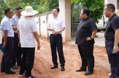 黄军其督办区人大代表建议办理情况并赴跳马镇人大代表联络站开展代表小组专题调研活动