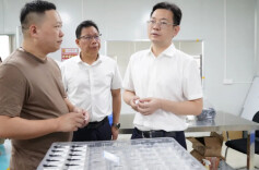 黄军其赴雨花经开区开展“十五五”规划专题调研