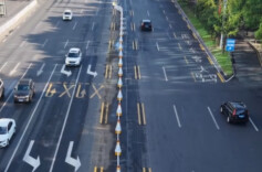 “机器人式潮汐车道” 上线 破解早高峰拥堵难题