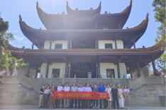 市人大常委会机关组织复退转业军人开展庆“八一”主题活动