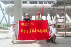 长理学子戈壁探“光”：若羌百兆瓦熔盐塔下的绿色能源密码