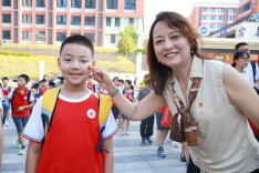 点亮中国心 自信向未来——砂子塘集美小学迎来开学报到日