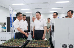 毛万春在省农科院调研 聚焦关键领域加强科研攻关 助力加快建设农业强省