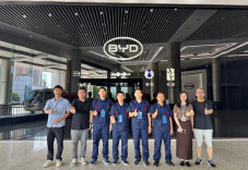 2025年老挝机电一体化楚怡学院师资培训班参访长沙市比亚迪汽车有限公司