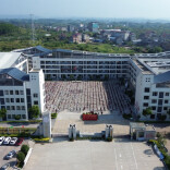 溆浦县：开展“头等大事 幸盔有你”开学第一课，筑牢学生安全防线