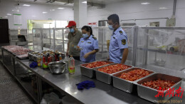 护航开学季！君山开展学校食堂专项检查 筑牢师生饮食安全防线