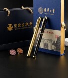 山寨名校文创“瞄准”清北，大巴车布置营销陷阱