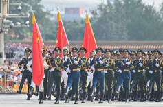 震撼！连线在阅兵现场观礼的上海教育界代表：科技护国，使命燃爆