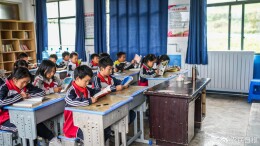 理论·新域头条 | “办好必要的乡村小规模学校”的实践进路