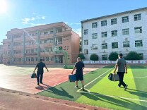 普满乡中心学校：暖心慰问传关怀 情系师恩庆佳节