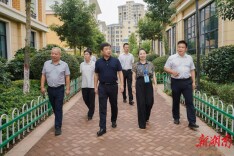 麻阳苗族自治县委书记江涛一行莅临第二锦江小学调研指导教育教学工作