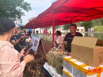 永顺县颗砂乡举办创业就业暨农产品推广活动