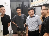 长沙民政职院校领导深入学生社区 寄语新生筑梦新征程