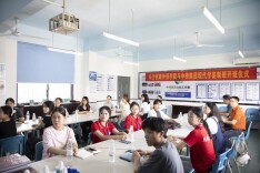 深化产教融合 共育外贸新才——长沙民政职院外语学院与中榜集团2025现代学徒制班正式开班