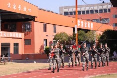 长沙市融城理工中等职业学校举行“九一八”主题升旗仪式