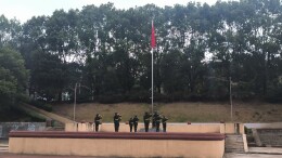 嘉禾县石桥镇中学召开学生表彰大会：扬帆新征程，表彰树榜样