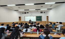 长沙民政职院殡仪学院举行“笃行湖畔”企业家进校园讲好就业创业故事专场讲座