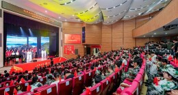 《抗战名曲》演唱会专场开启2025级新生音乐思政课