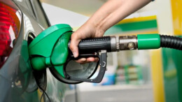 连涨三个月！燃油车强势复苏