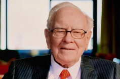 军哥说新闻丨巴菲特清仓获利38倍，比亚迪继续新传奇