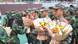 荣光归校园 壮志续新篇——湖南现代物流职业技术学院物流工程学院举行2025年退役复学大学生欢迎仪式