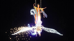 2025北京中秋国庆彩灯游园会启幕！能赏花灯能饱口福