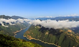 近1.8万个优质岗位走进上海：续写“我住长江头，君住长江尾”的千年浪漫