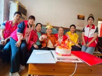 岁月如歌暖侨心 九十寿诞映桑梓——东瓜山社区贺归侨陈桂兰九十岁生日