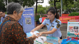 鹤城区启动食品安全宣传周织密群众“舌尖安全网”