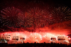 给家乡“上大分”！浏阳两大王牌联手，焰火之冠照亮“蒸菜出海”路