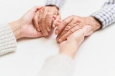 我国老年志愿者已达5358万人 服务总时长16.4亿小时