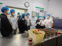 长沙民政职院后勤处举办第六期食堂开放日活动