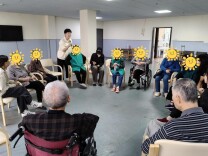 “忆峥嵘岁月 叙人生荣光”——长沙民政职院民社学院宁养志愿服务队开展人生自豪时刻分享会