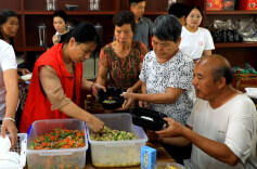 双牌监督护航老年幸福“食”事