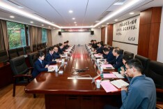 湖南中医药大学附属益阳中心医院来校交流