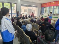 反诈护航添安心，扭扭棒间传温情：长沙民政职院软件学院团总支青年志愿者走进养老中心