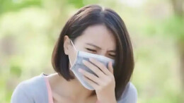 离奇！女子每月定期咯血又不治而愈，竟是“经血”从口鼻流出