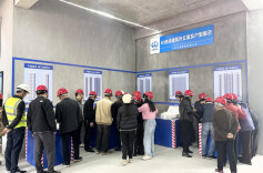 雨花这个片区，村民组团看房……