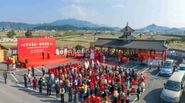 岁月鎏金映初心 新风传爱暖重阳——会同县堡子镇婚俗新风与重阳孝意相融