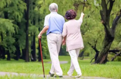 今天重阳节 把这些养老福利转发给家人