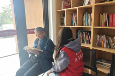 温情暖重阳，长理学子为社区老人送秋日关怀